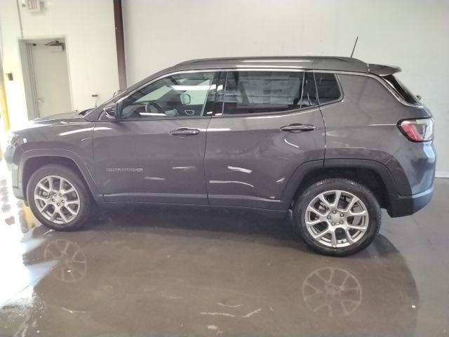 new 2024 Jeep Compass car, priced at $33,500