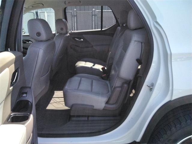 used 2020 Chevrolet Traverse car, priced at $23,990