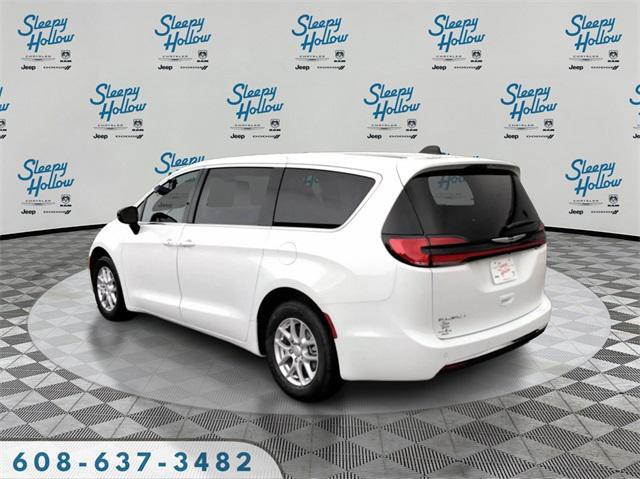 new 2025 Chrysler Pacifica car, priced at $44,445