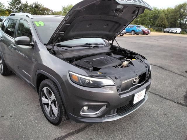 used 2019 Jeep Cherokee car, priced at $17,799