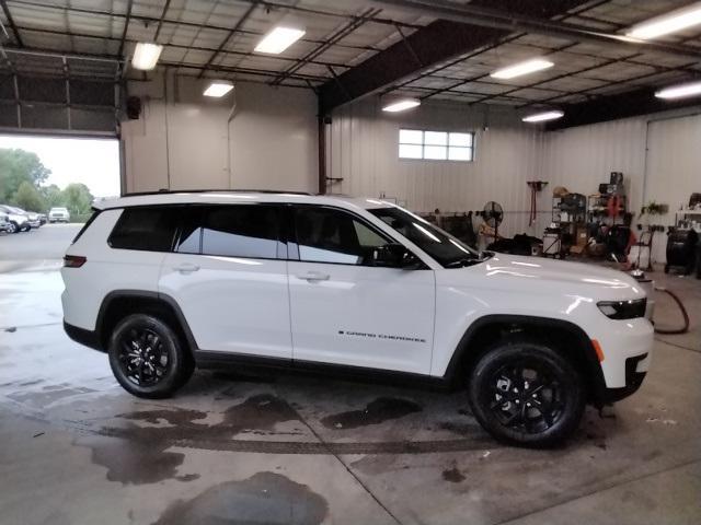 new 2024 Jeep Grand Cherokee L car, priced at $47,623