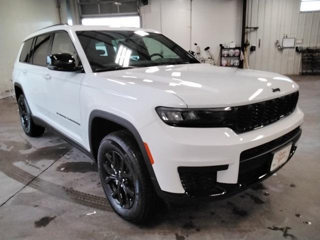 new 2024 Jeep Grand Cherokee L car, priced at $47,623