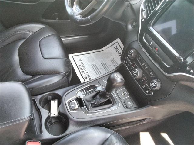 used 2019 Jeep Cherokee car, priced at $15,989