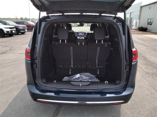 new 2025 Chrysler Pacifica car, priced at $44,940