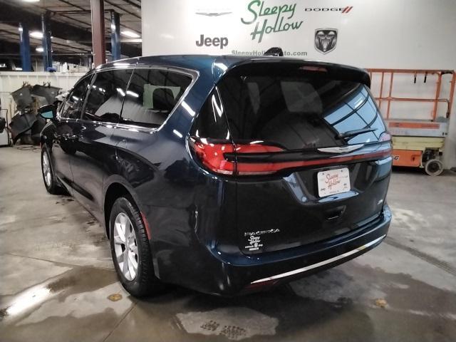 new 2025 Chrysler Pacifica car, priced at $46,288