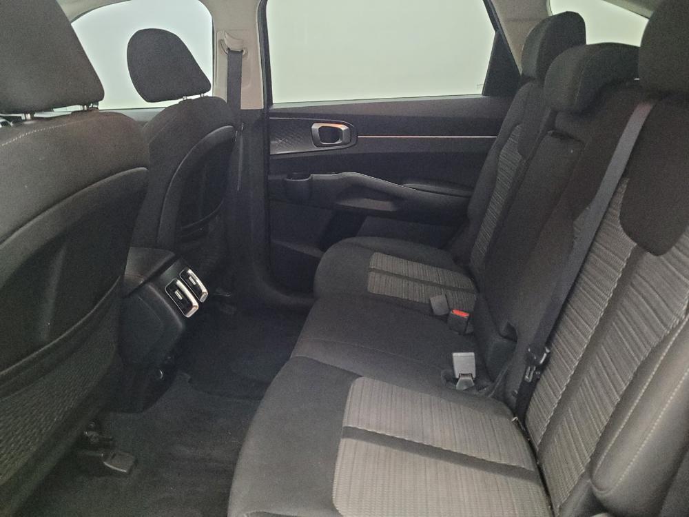 used 2021 Kia Sorento car, priced at $21,895