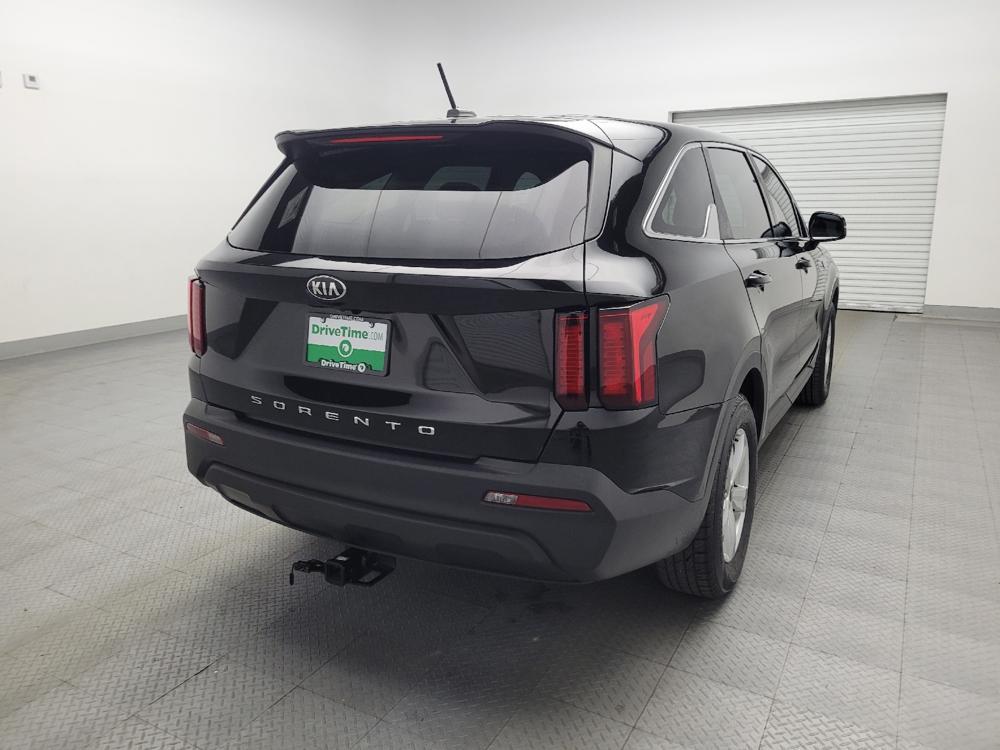 used 2021 Kia Sorento car, priced at $21,895