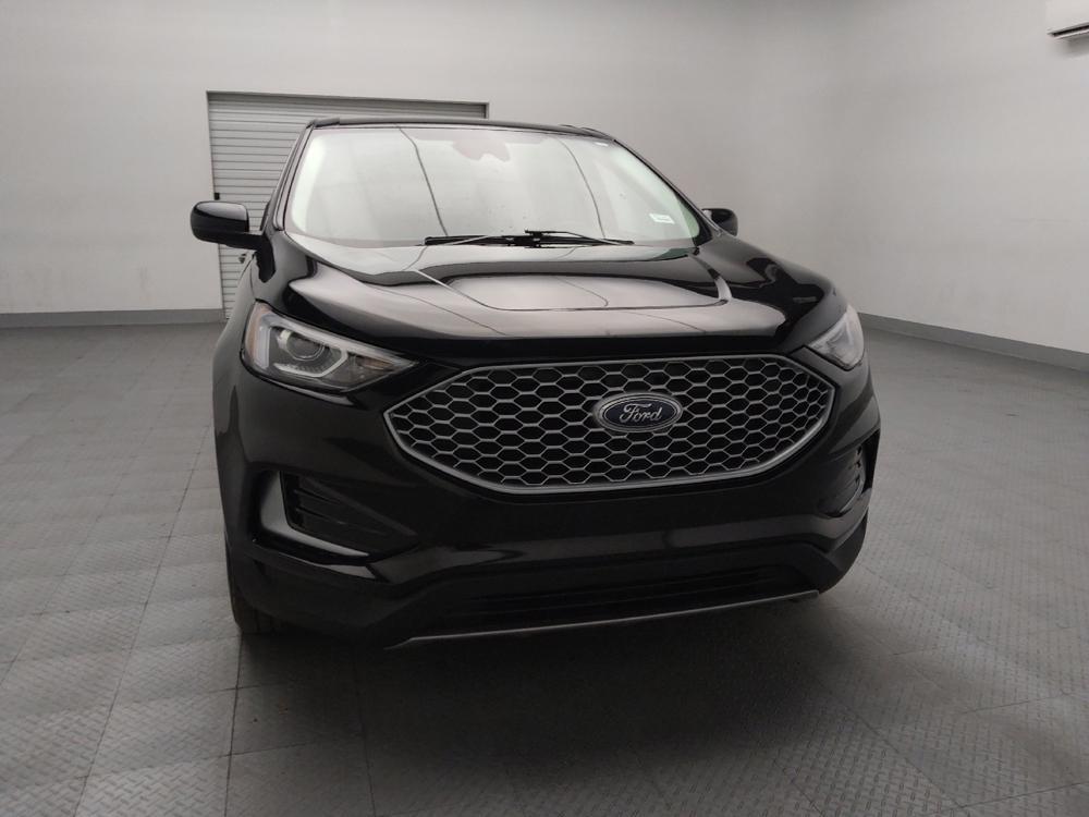 used 2024 Ford Edge car, priced at $25,395