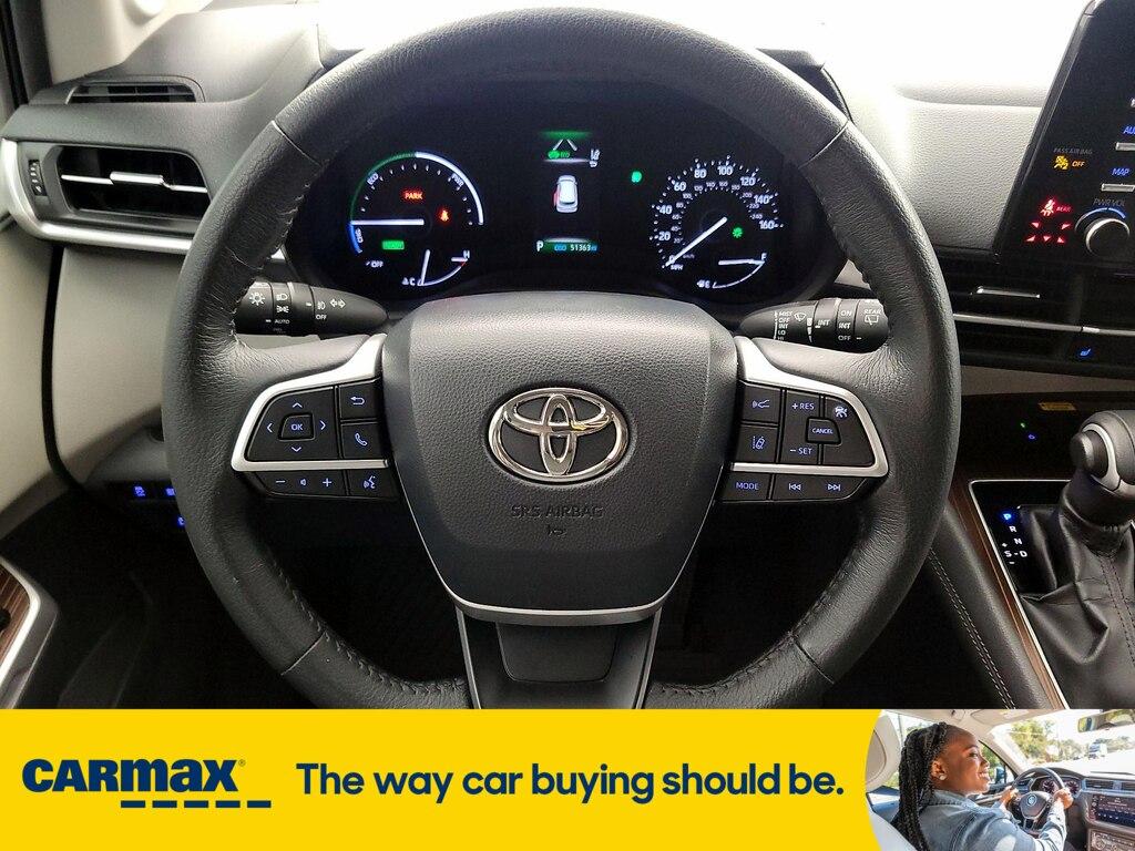 used 2022 Toyota Sienna car, priced at $39,998