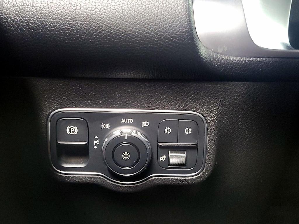 used 2022 Mercedes-Benz GLB 250 car, priced at $31,998
