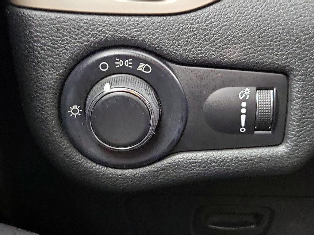 used 2016 Jeep Cherokee car, priced at $14,998