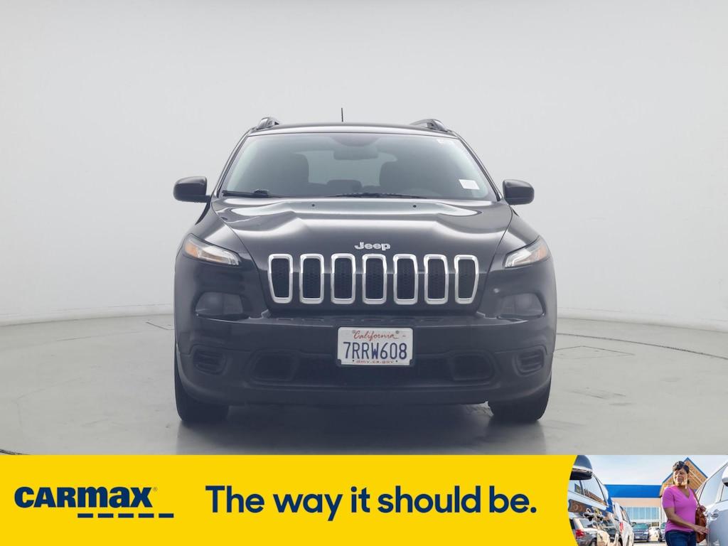 used 2016 Jeep Cherokee car, priced at $14,998