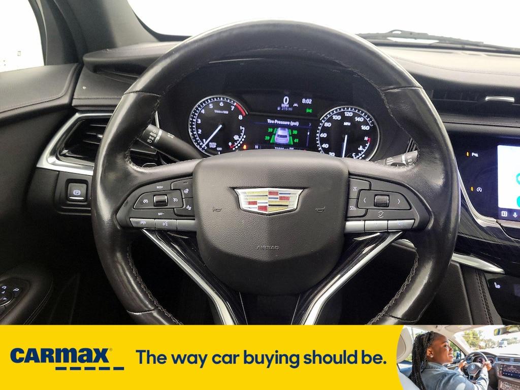 used 2022 Cadillac XT6 car, priced at $29,998