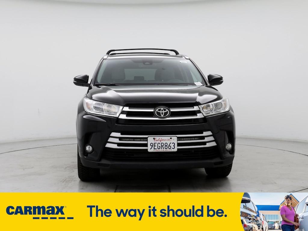 used 2019 Toyota Highlander car, priced at $27,998