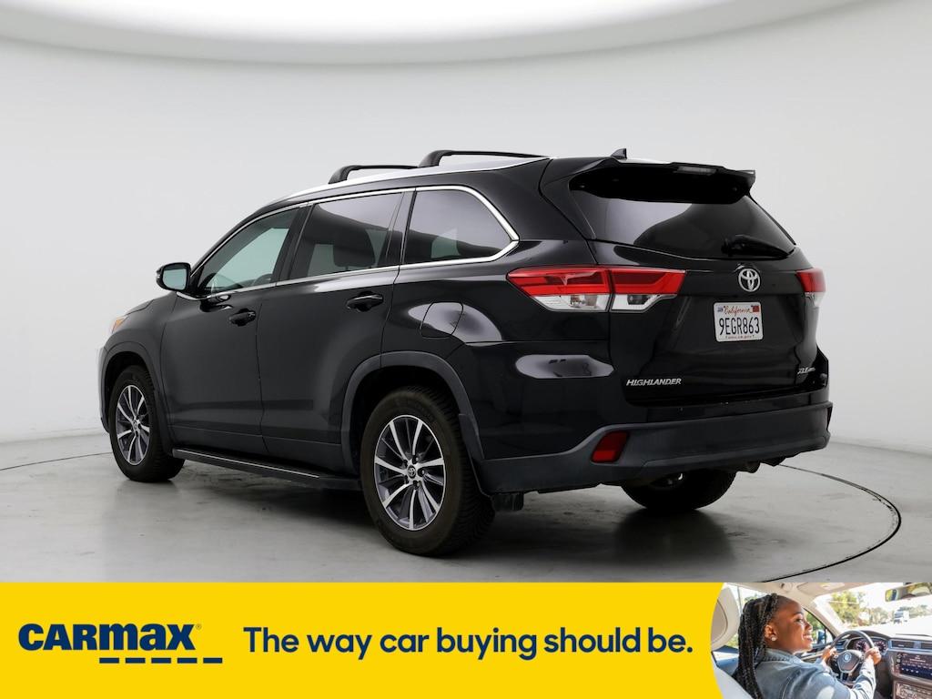 used 2019 Toyota Highlander car, priced at $27,998