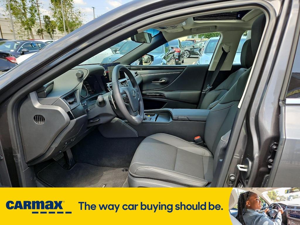 used 2025 Lexus ES 350 car, priced at $45,998