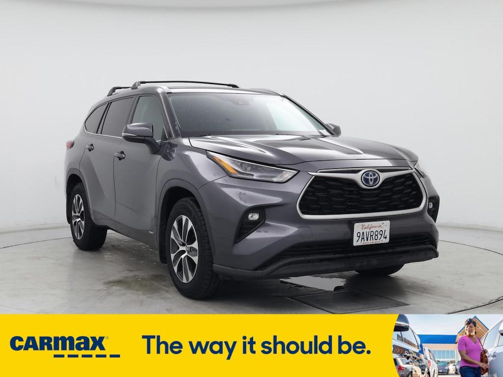 used 2022 Toyota Highlander Hybrid car, priced at $41,998