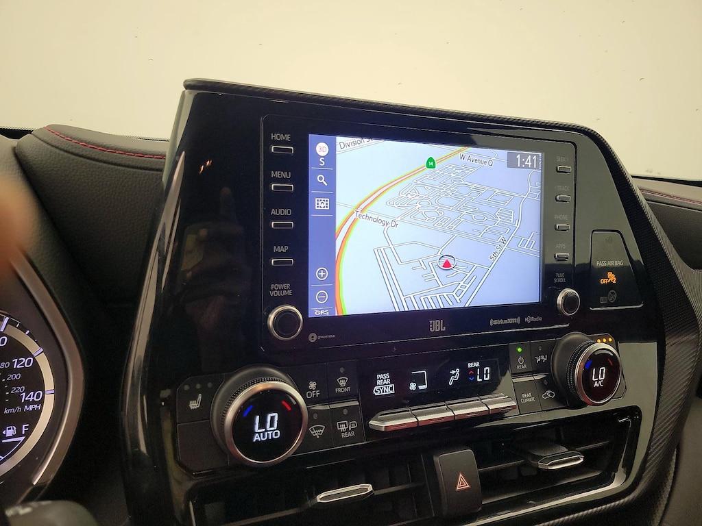 used 2022 Toyota Highlander car, priced at $42,998