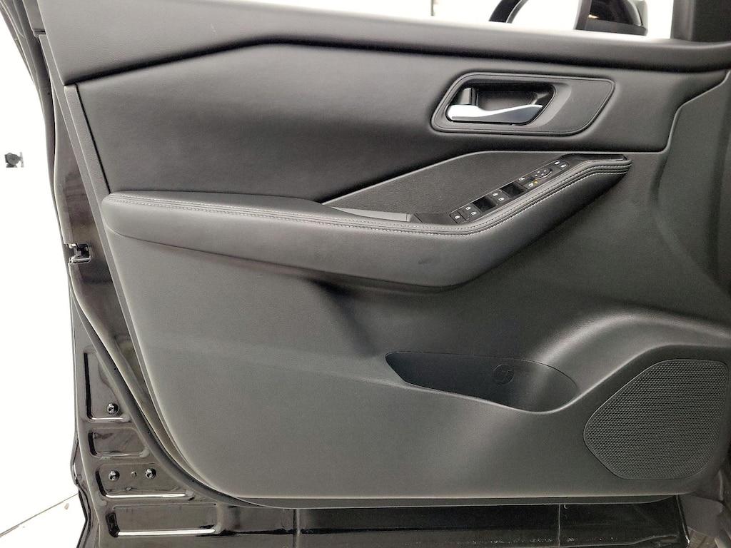 used 2024 Nissan Rogue car, priced at $26,998