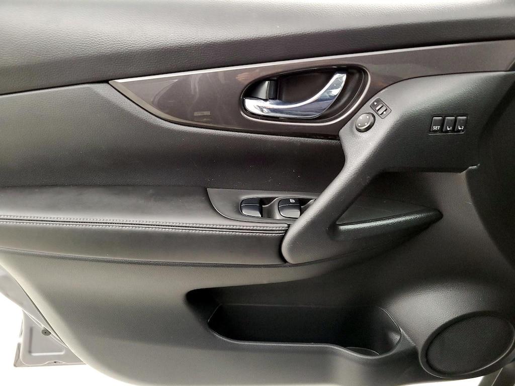 used 2019 Nissan Rogue car, priced at $17,998