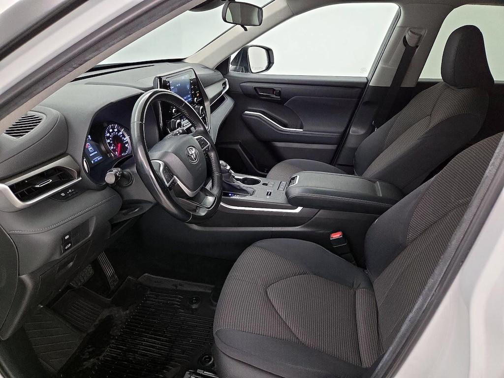 used 2022 Toyota Highlander car, priced at $31,998