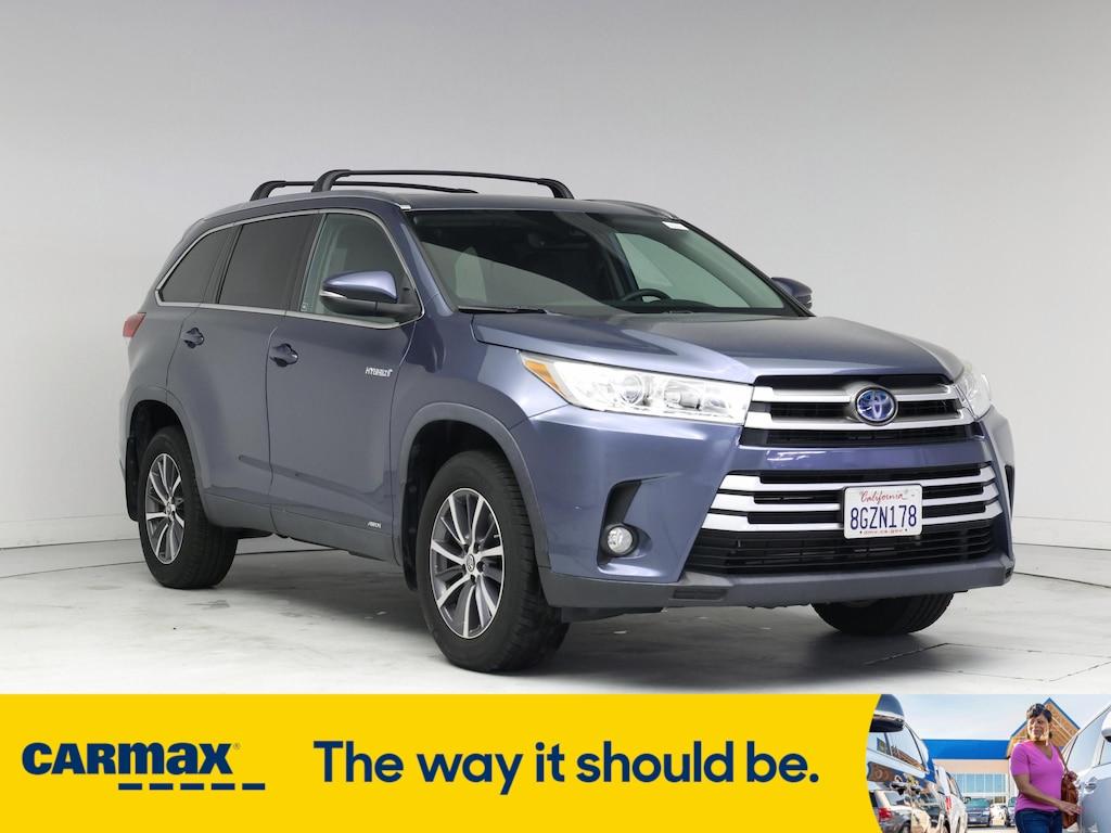 used 2019 Toyota Highlander Hybrid car, priced at $33,998