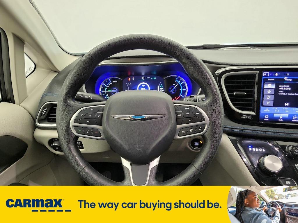 used 2021 Chrysler Pacifica Hybrid car, priced at $28,998