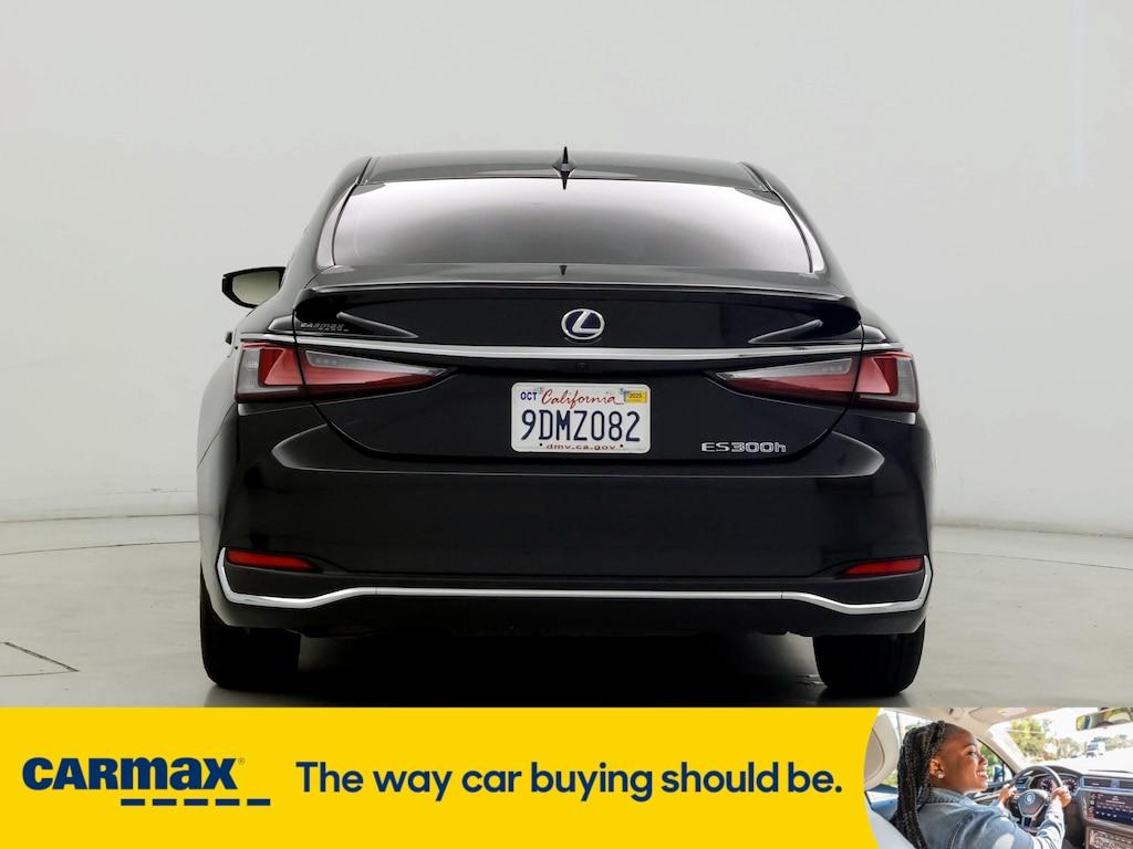 used 2022 Lexus ES 300h car, priced at $36,998