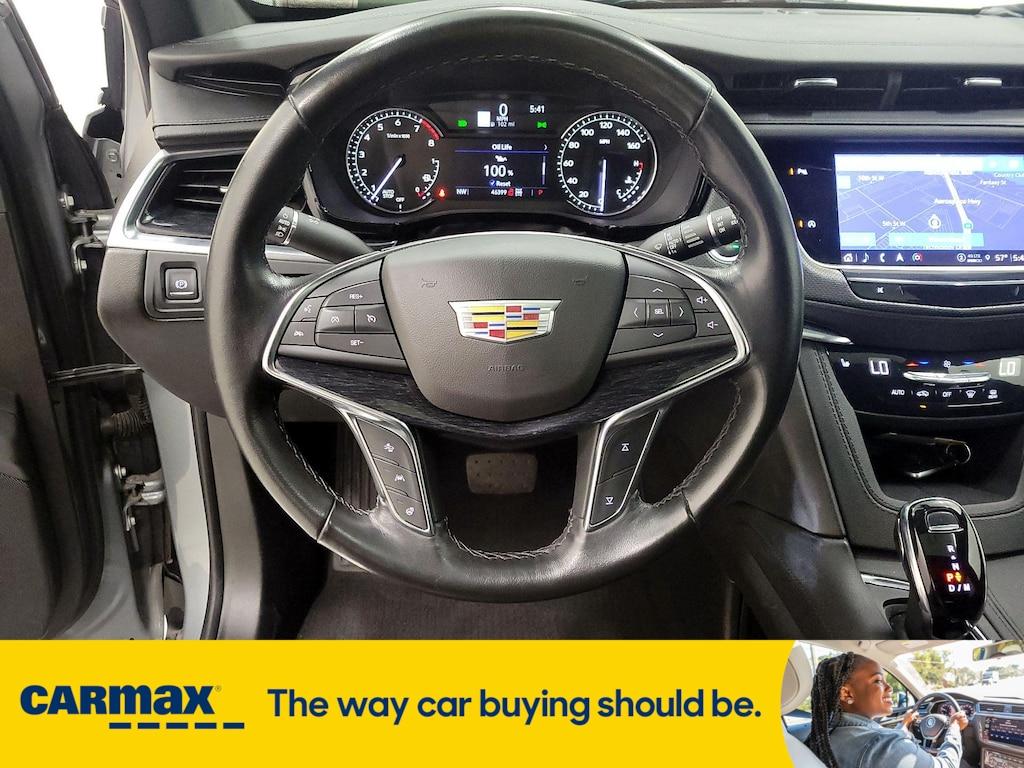 used 2023 Cadillac XT5 car, priced at $28,998