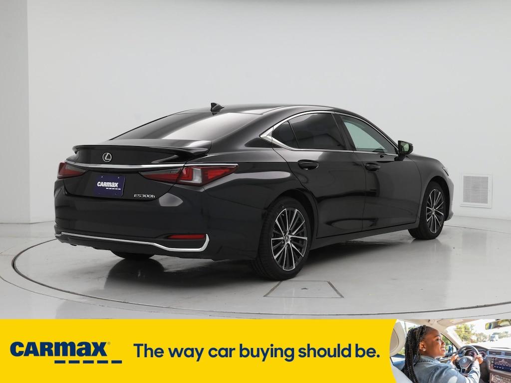 used 2024 Lexus ES 300h car, priced at $40,998