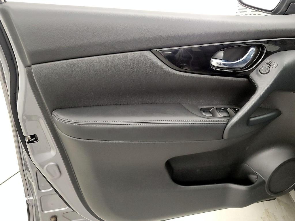 used 2022 Nissan Rogue Sport car, priced at $23,998