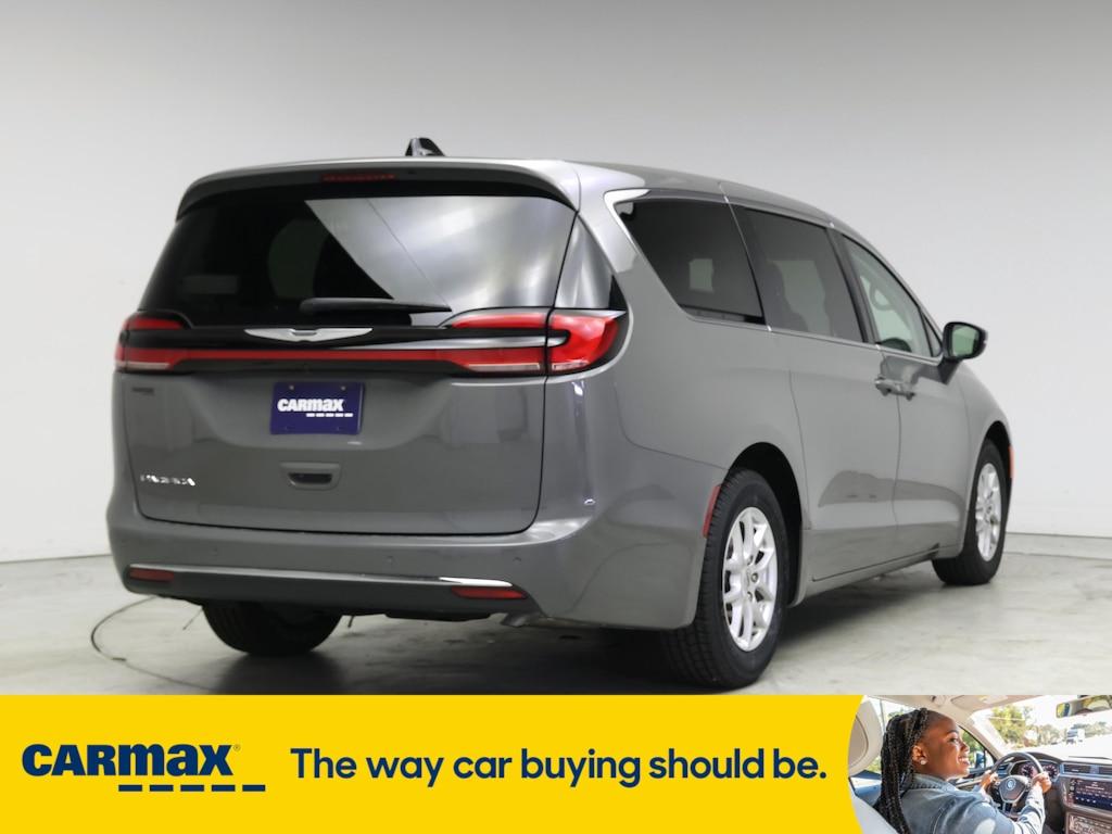 used 2023 Chrysler Pacifica car, priced at $26,998