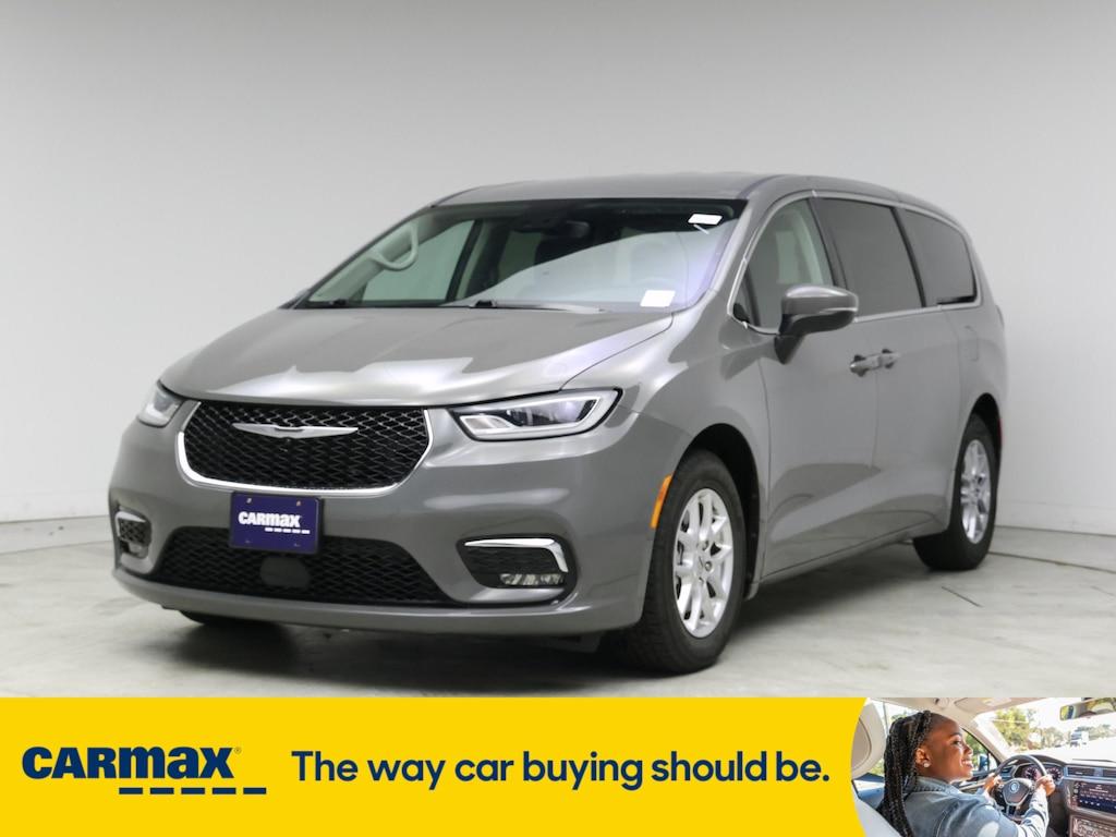 used 2023 Chrysler Pacifica car, priced at $26,998