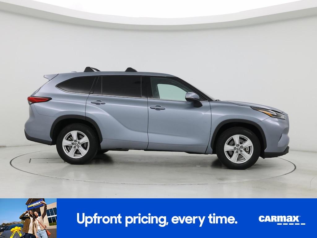 used 2021 Toyota Highlander car, priced at $31,998