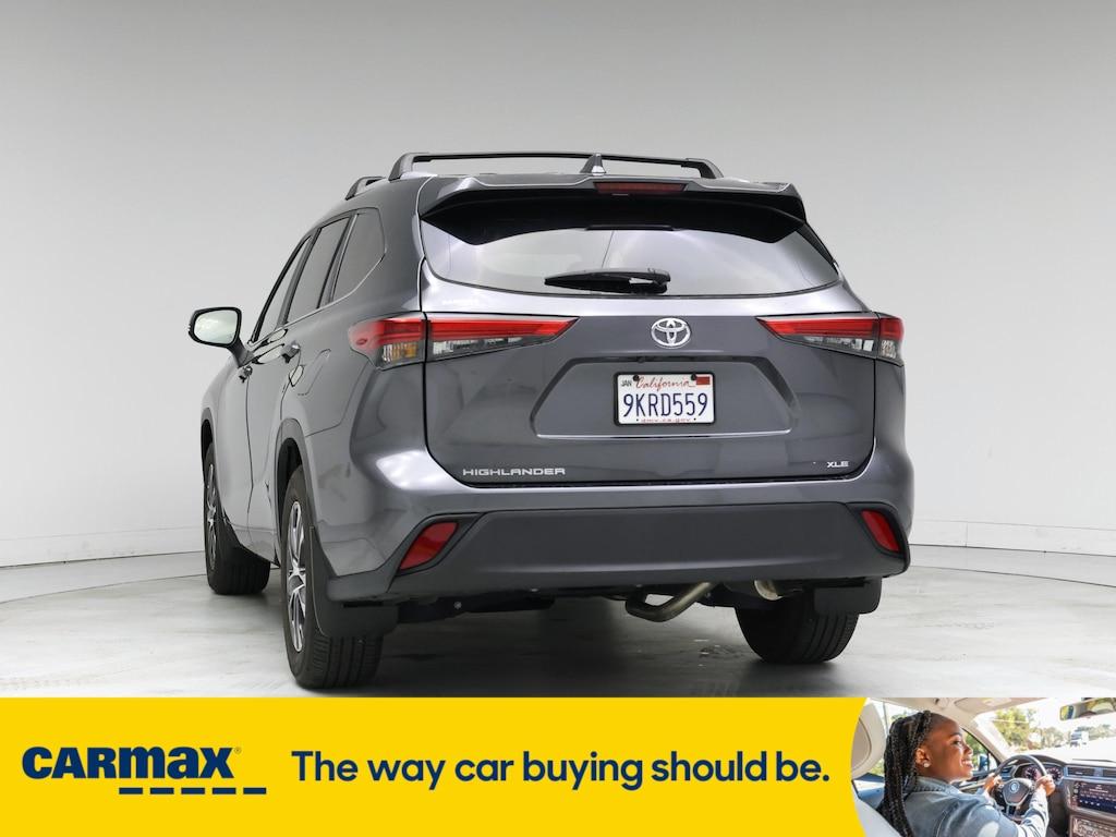 used 2023 Toyota Highlander car, priced at $37,998