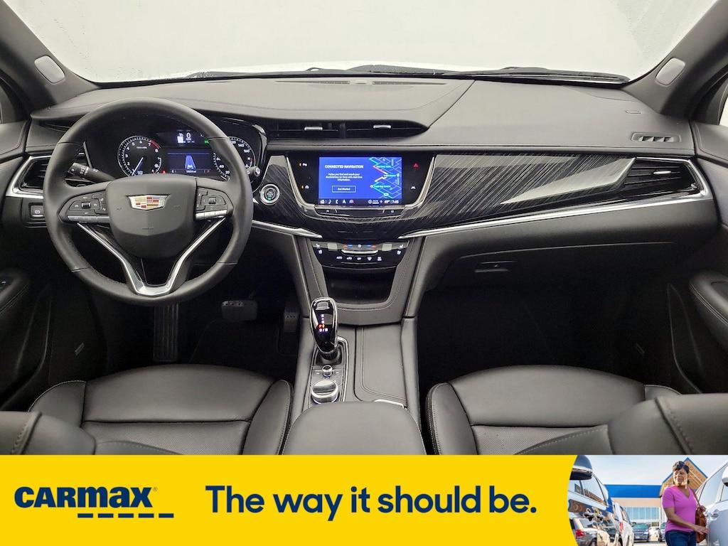 used 2023 Cadillac XT6 car, priced at $42,998