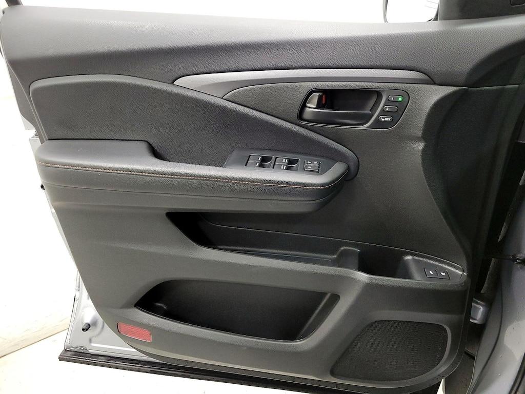 used 2022 Honda Pilot car, priced at $36,998