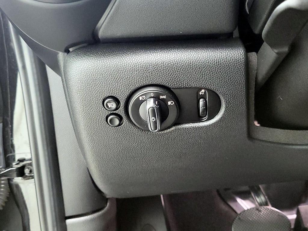 used 2022 MINI Hardtop car, priced at $24,998