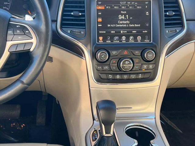 used 2017 Jeep Grand Cherokee car, priced at $14,799