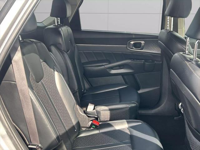 used 2022 Kia Sorento Plug-In Hybrid car, priced at $26,999