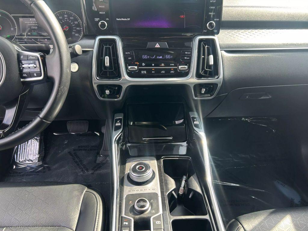 used 2022 Kia Sorento Plug-In Hybrid car, priced at $25,899