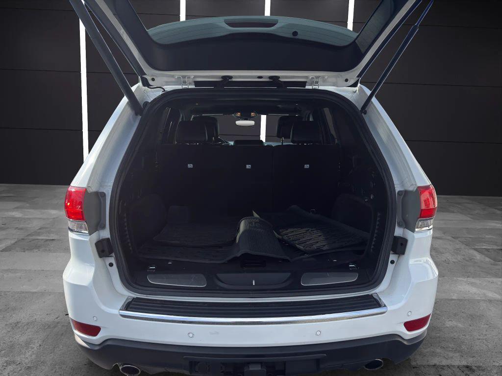 used 2017 Jeep Grand Cherokee car, priced at $14,999
