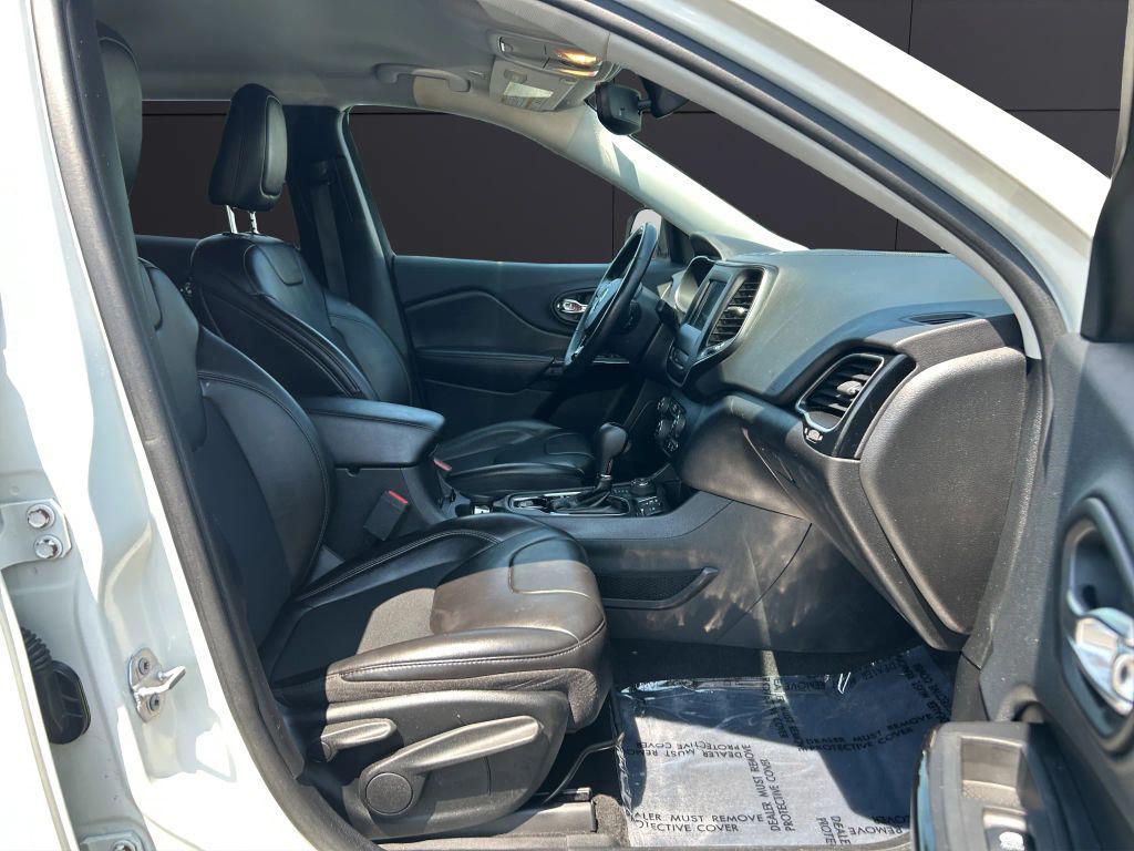 used 2019 Jeep Cherokee car, priced at $14,999