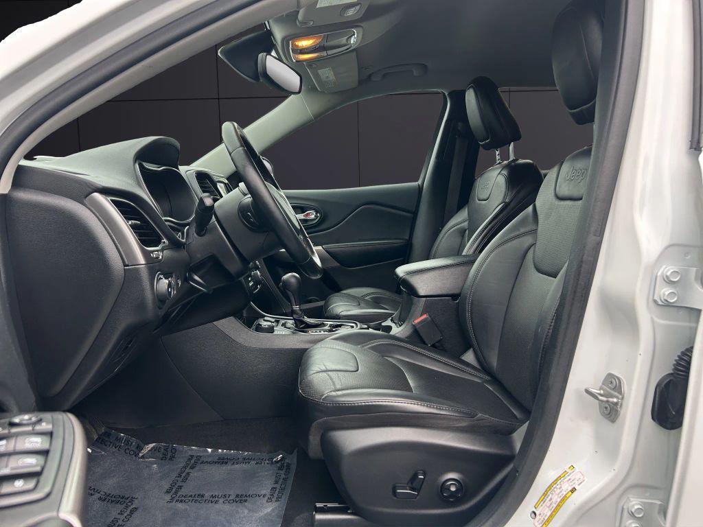 used 2019 Jeep Cherokee car, priced at $17,499