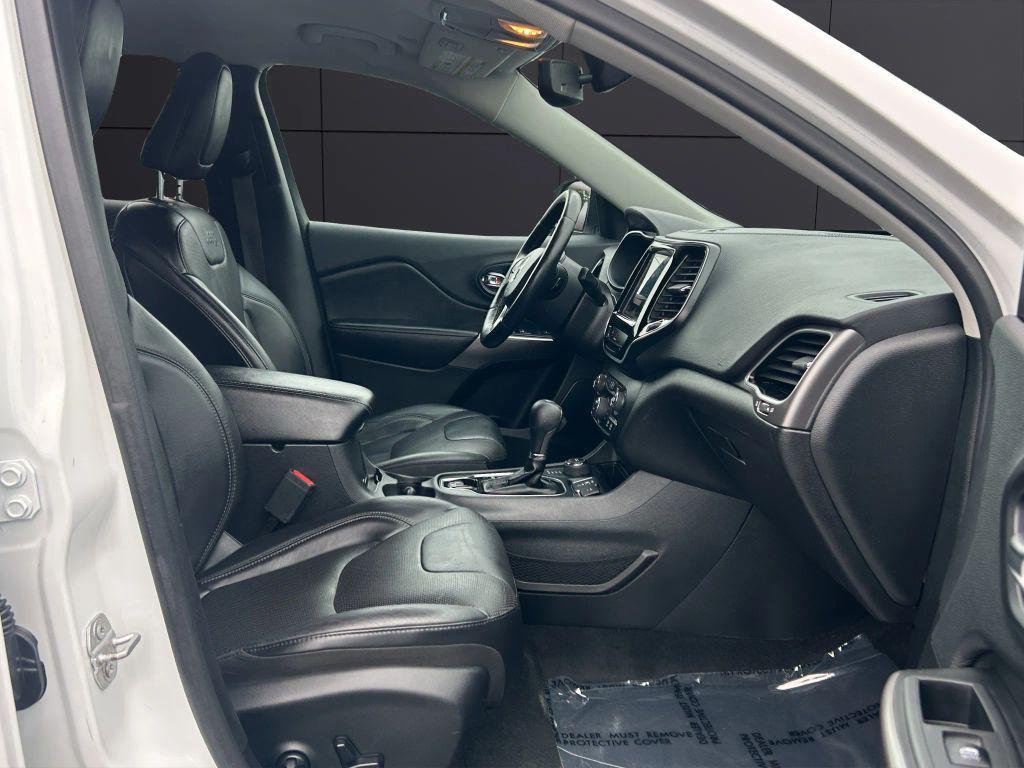 used 2019 Jeep Cherokee car, priced at $17,499