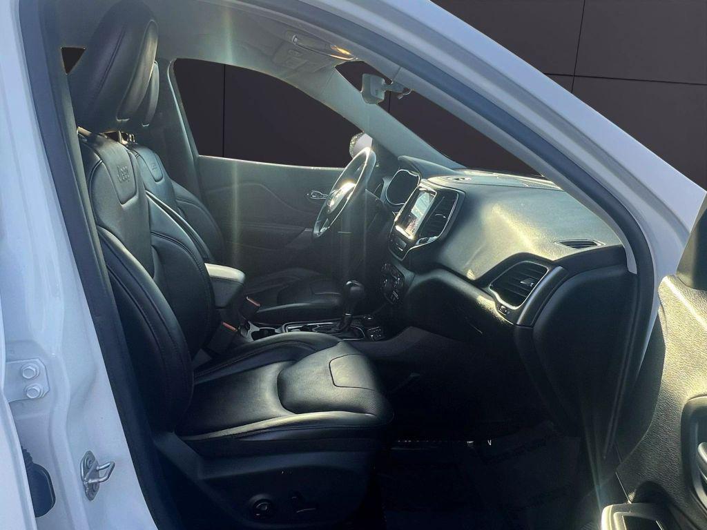used 2019 Jeep Cherokee car, priced at $14,299