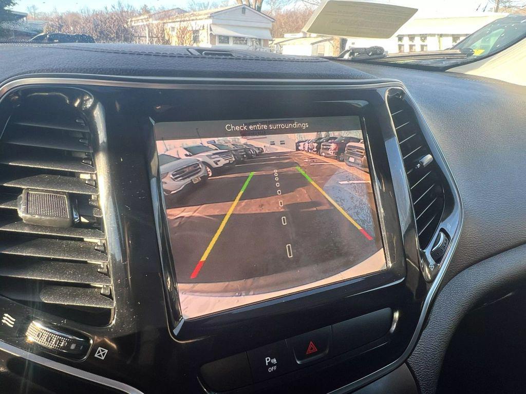 used 2019 Jeep Cherokee car, priced at $14,299