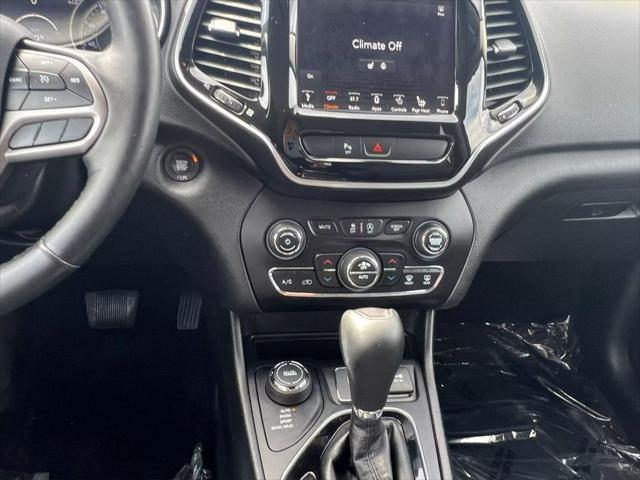 used 2019 Jeep Cherokee car, priced at $13,799