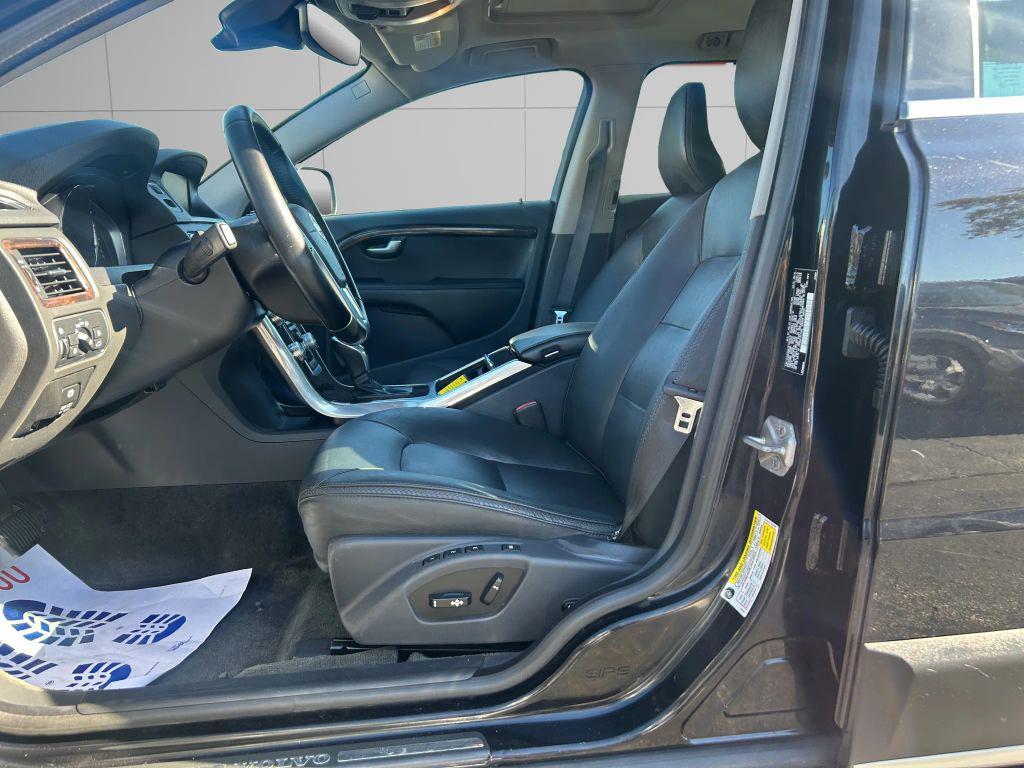 used 2015 Volvo XC70 car, priced at $13,999