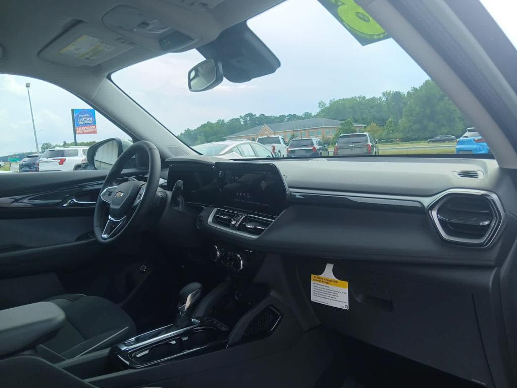 new 2026 Chevrolet TrailBlazer car, priced at $30,326
